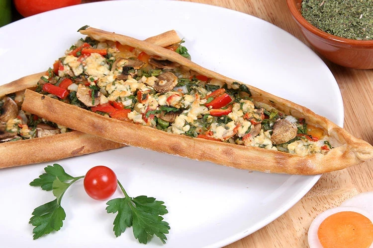 Sebzeli Pide